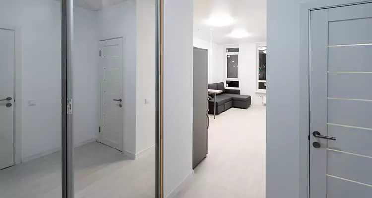 Modern Mirrored Closet Doors Repair in Palm Harbor, FL
