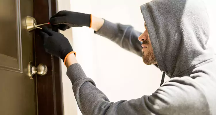 Emergency Motel Lock Repairs—Available 24/7 in Palm Harbor, FL